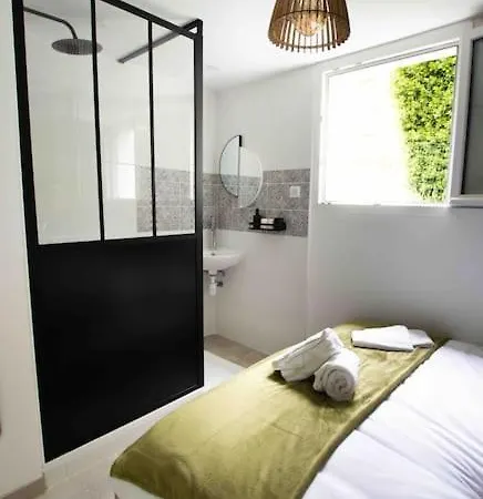 Apt T2 Neuf Terrasse Arles Exterior photo